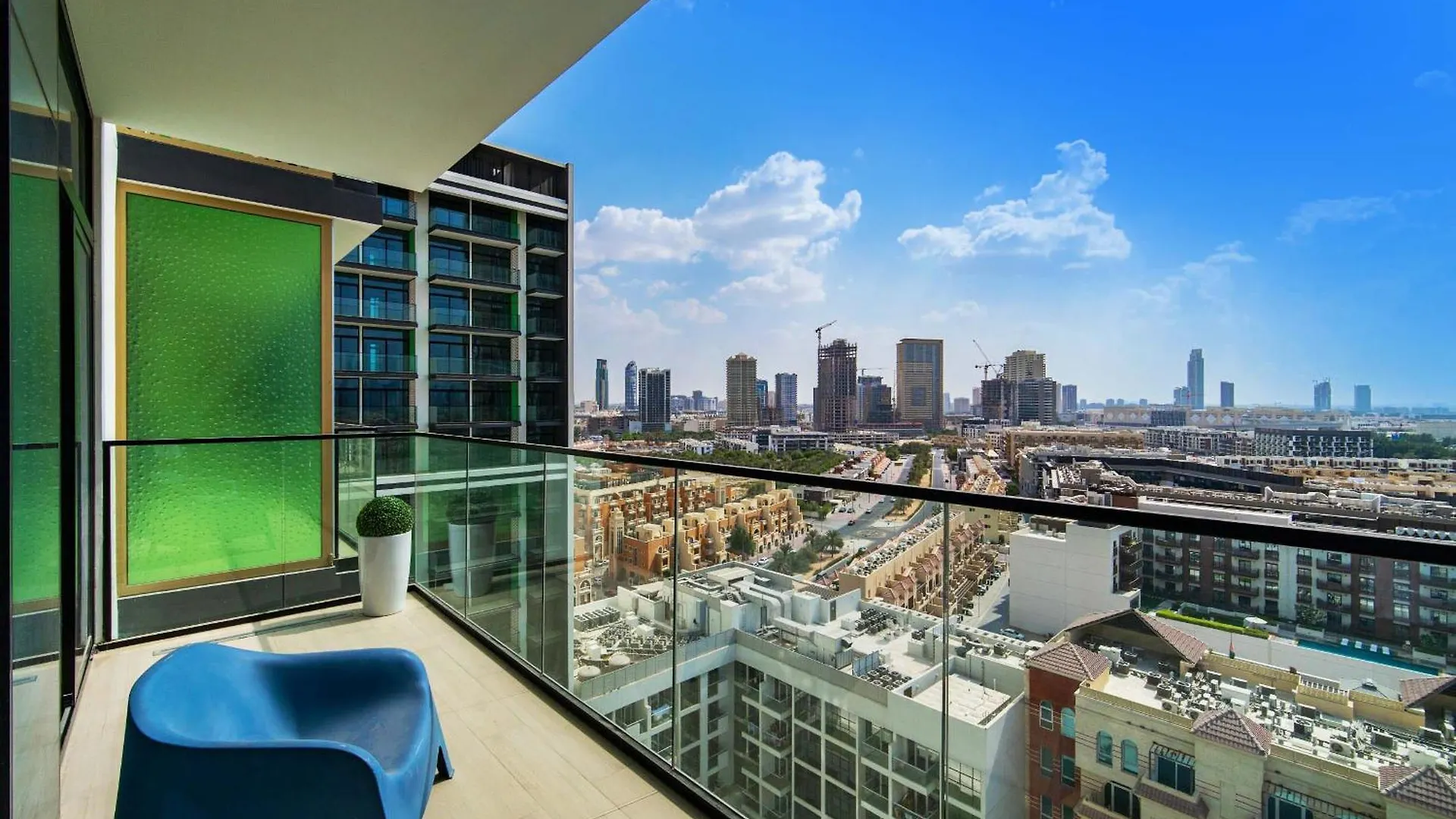 Spacious Jvc 1Br With Crib - Balcony&Park Walks Dubai