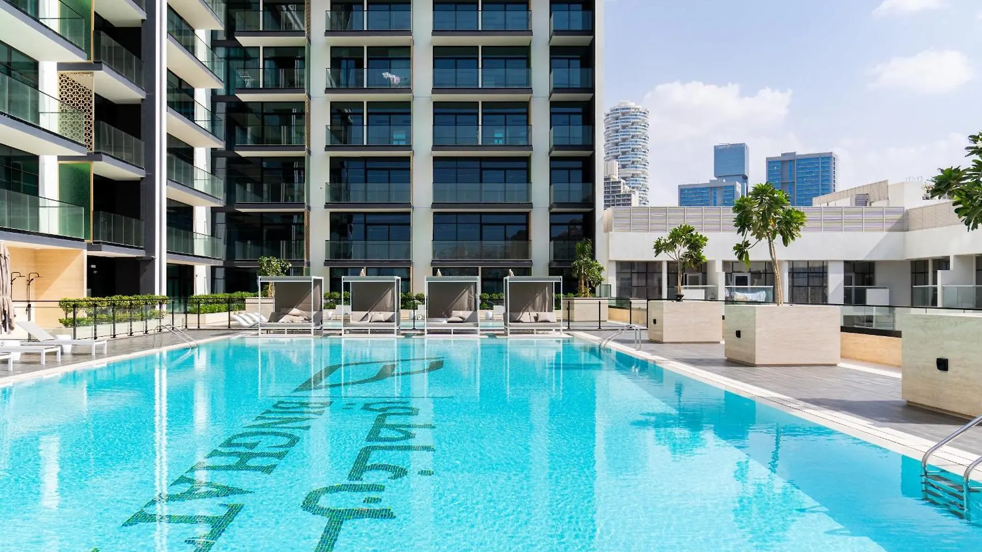 Spacious Jvc 1Br With Crib - Balcony&Park Walks Dubai